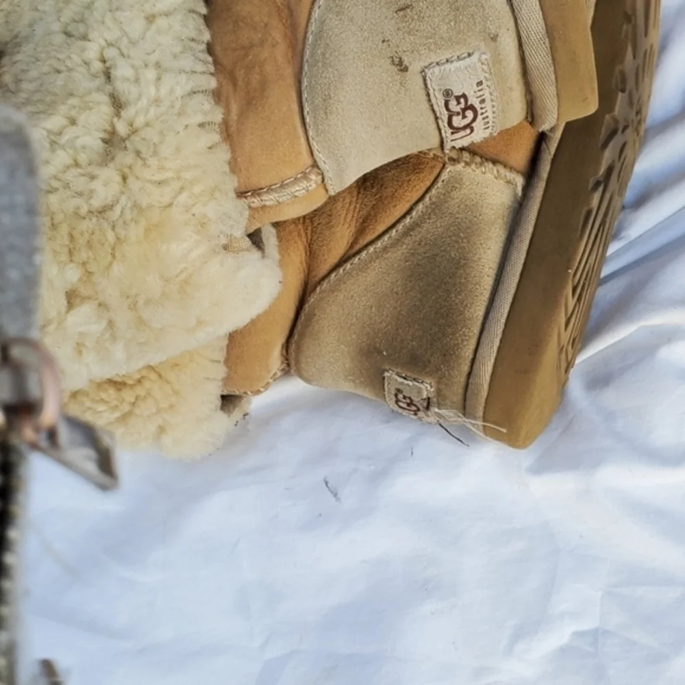 Ugg fold over‎ shortie boots 6